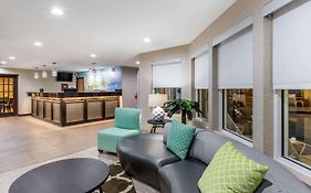 Baymont Inn And Suites Pella Iowa